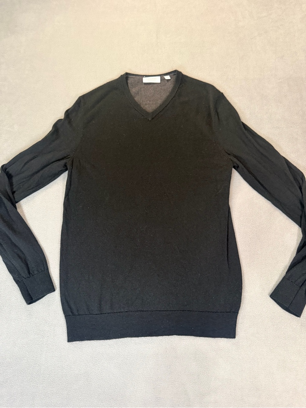 Calvin Klein Men's Extra Line Marino Black Wool V-Neck Sweater- Medium